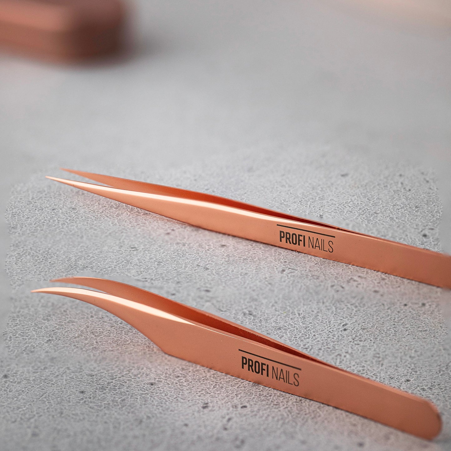 Tweezer hook