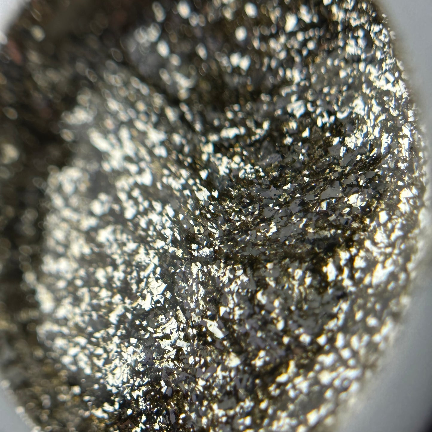 Liquid Foil Light Gold Shine