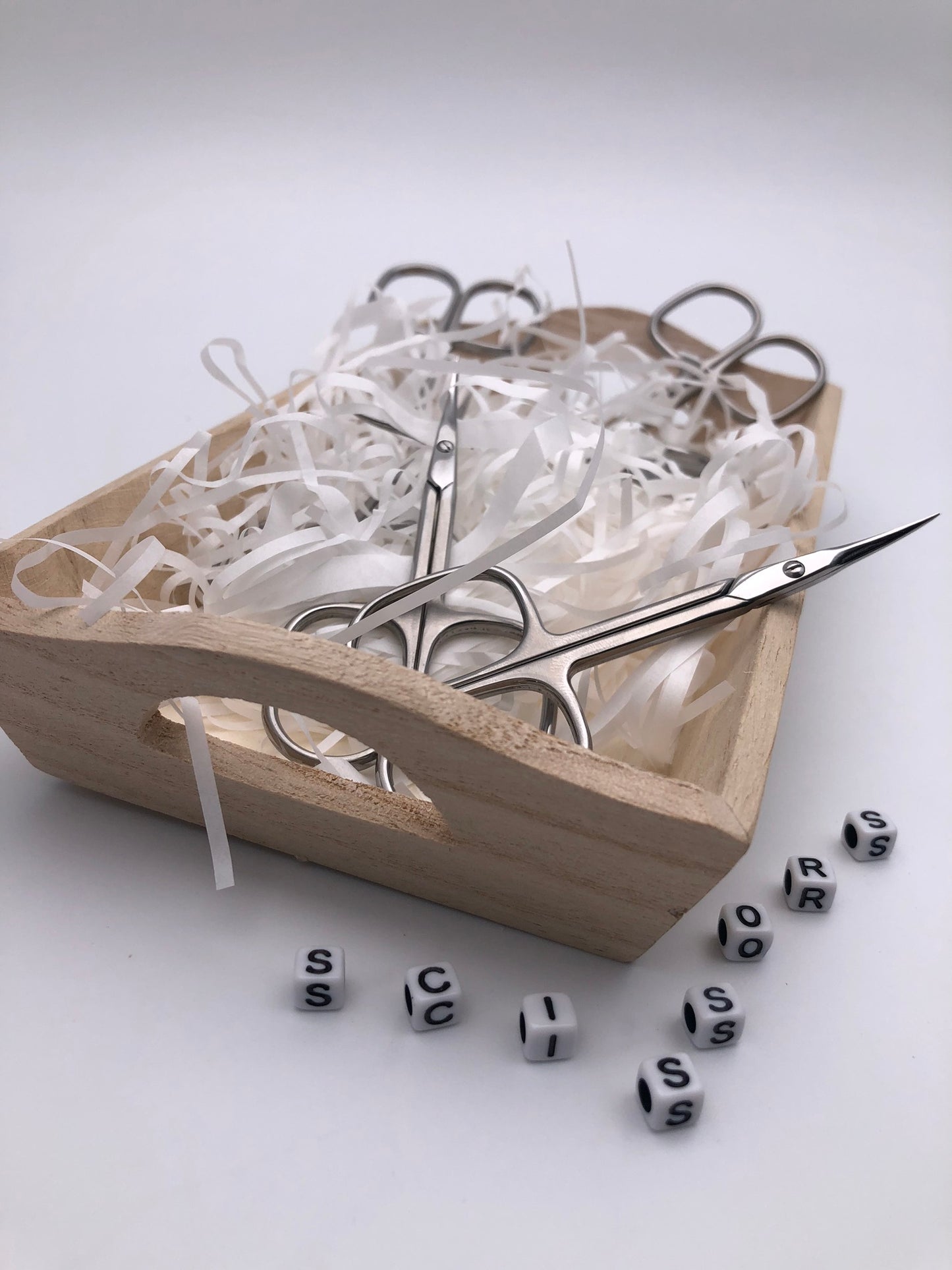 Cuticle scissors