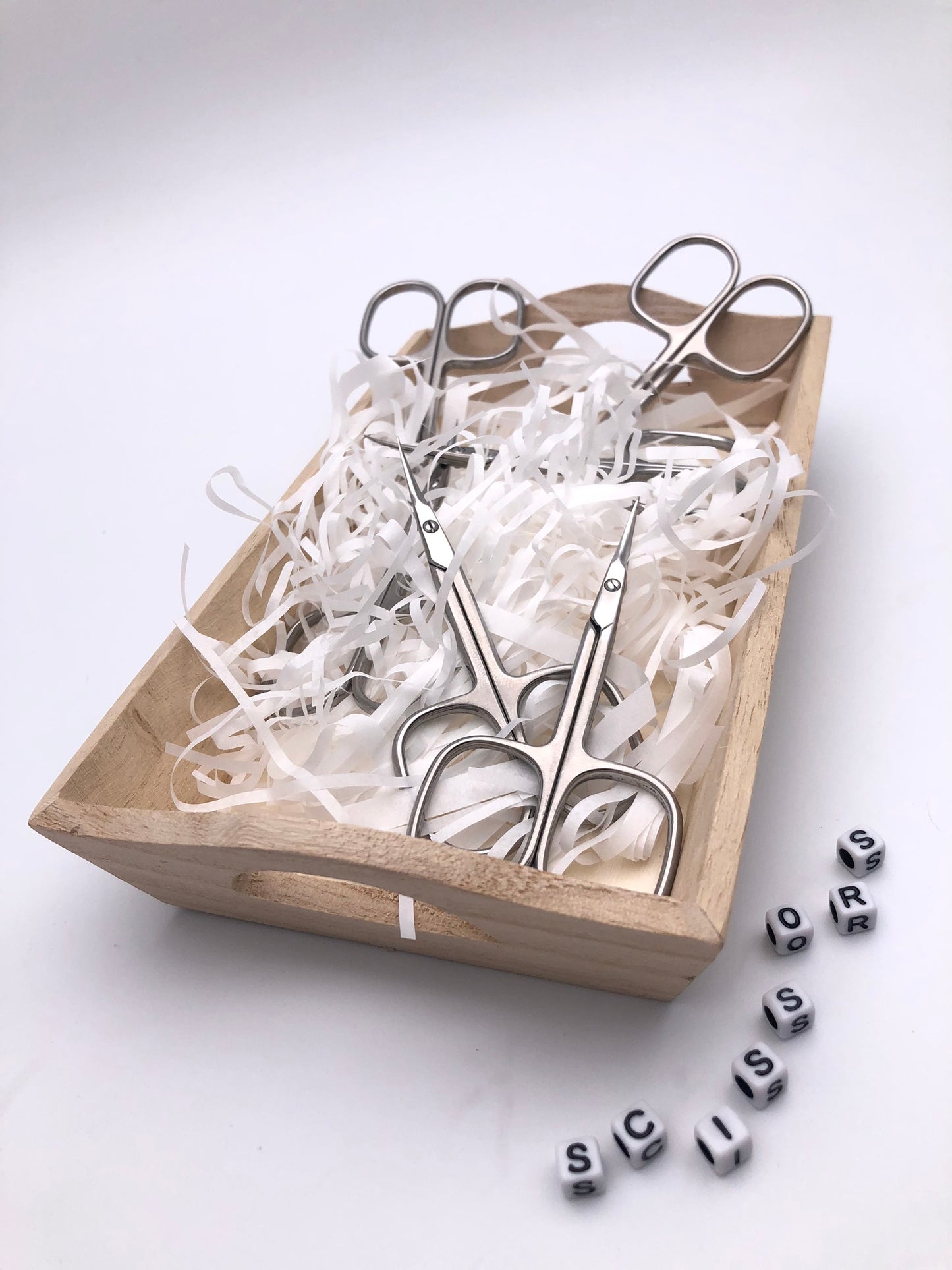 Cuticle scissors