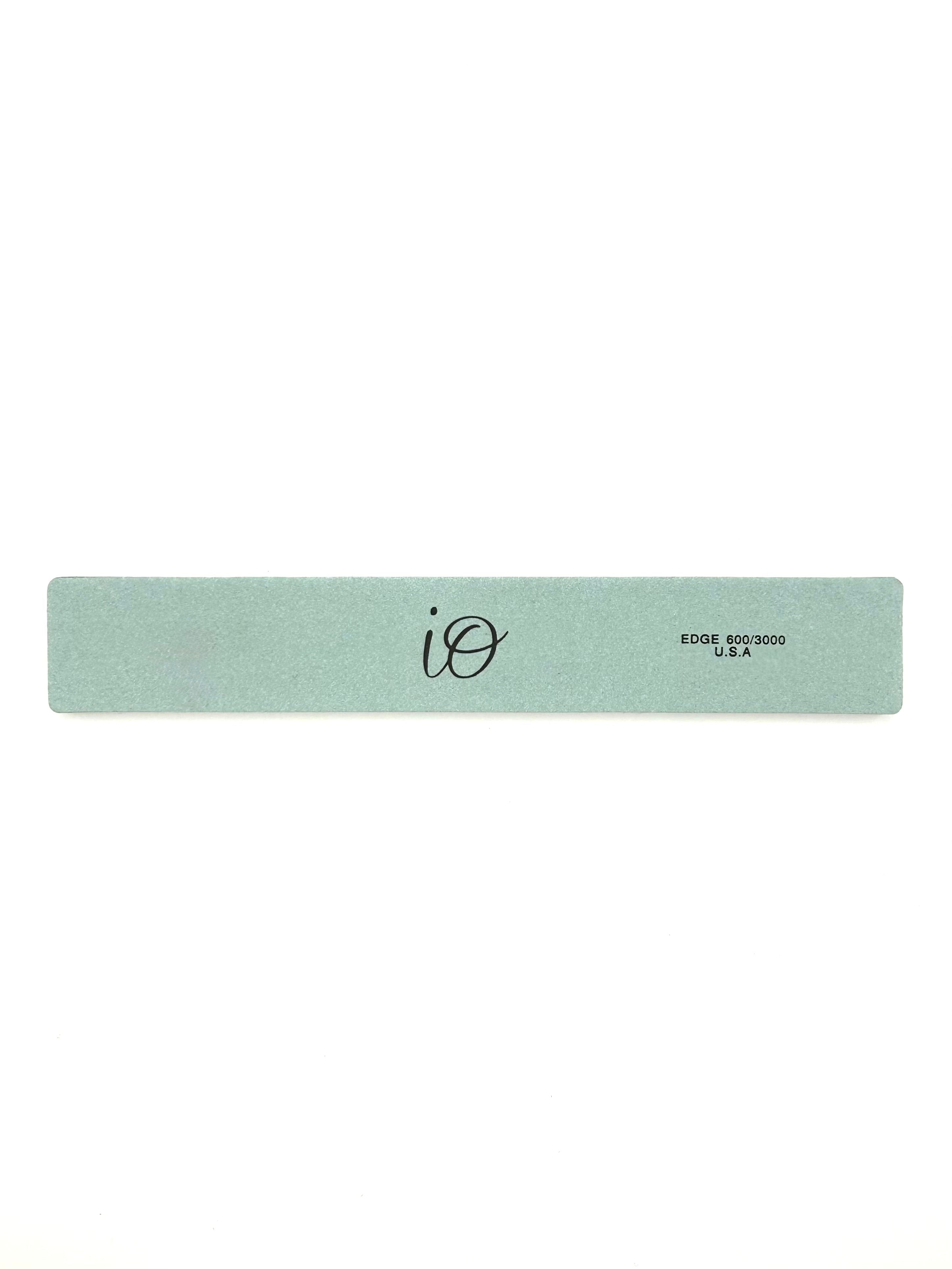 IO Nail Buffer 600/3000 Grit – Washable & Disinfectable Polishing Block File