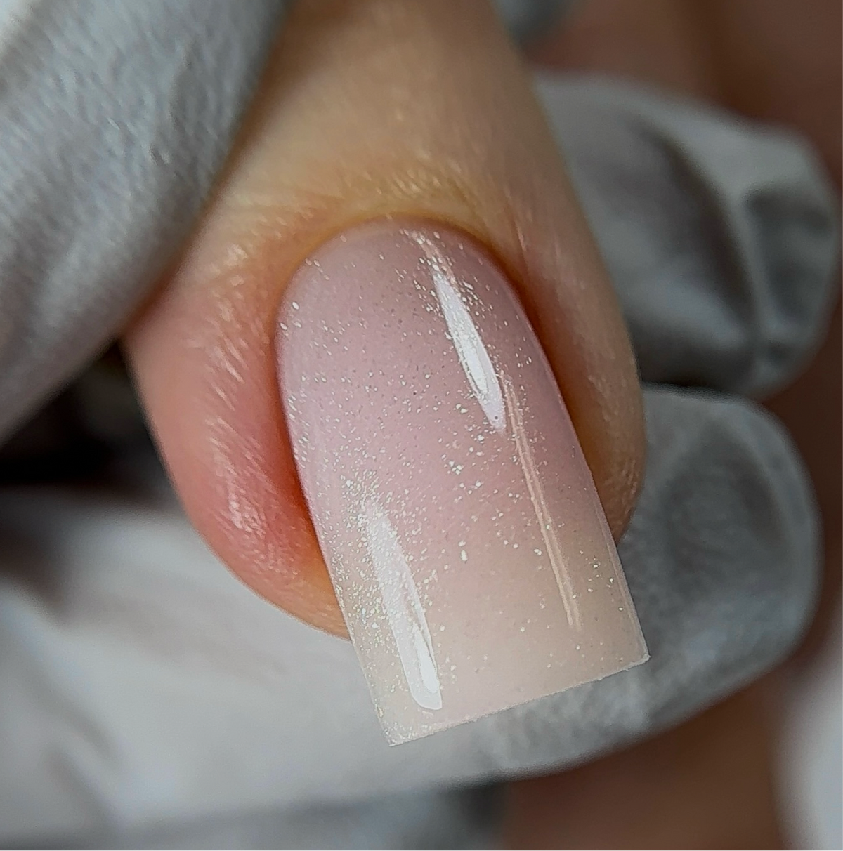 Gentle Liquid Gel shade by Profi Nails with soft shimmer finish for salon-quality UV/LED nail applications.