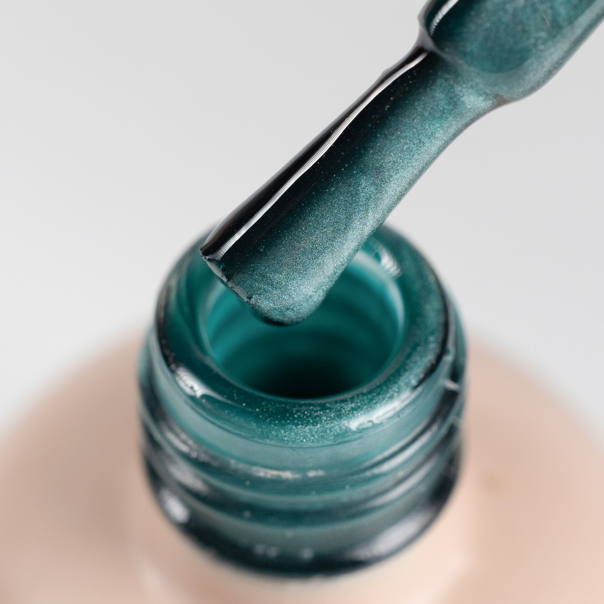 Gel Polish Korean Cat Eye - Emerald Glow