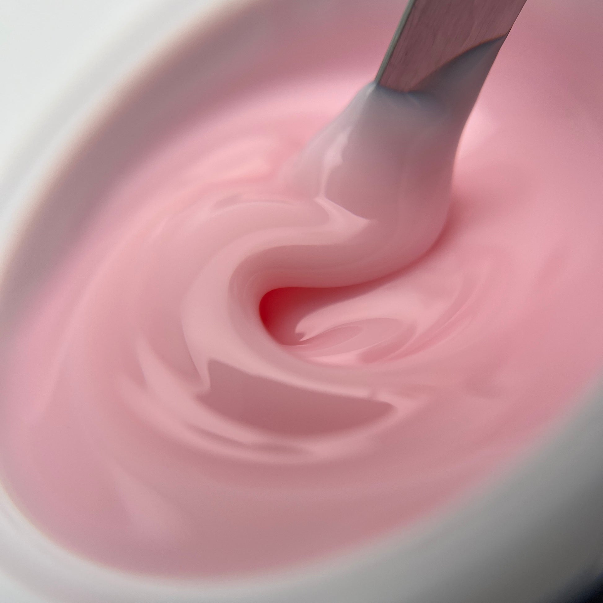 Medium-viscosity Cute Rose hard gel for nail strengthening