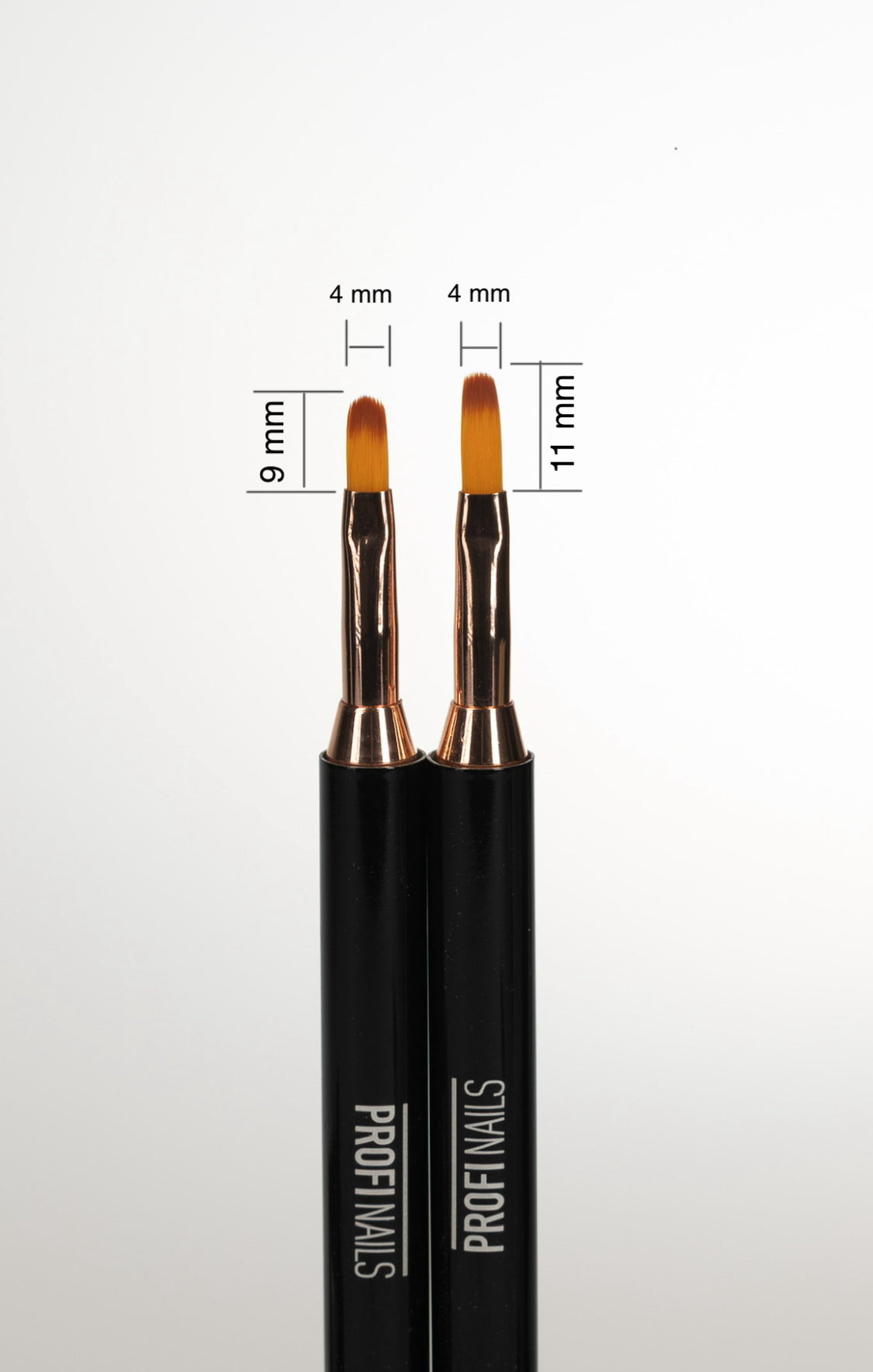 Close-up view of Creator Gel Brush 9/11 mm for precise product control.