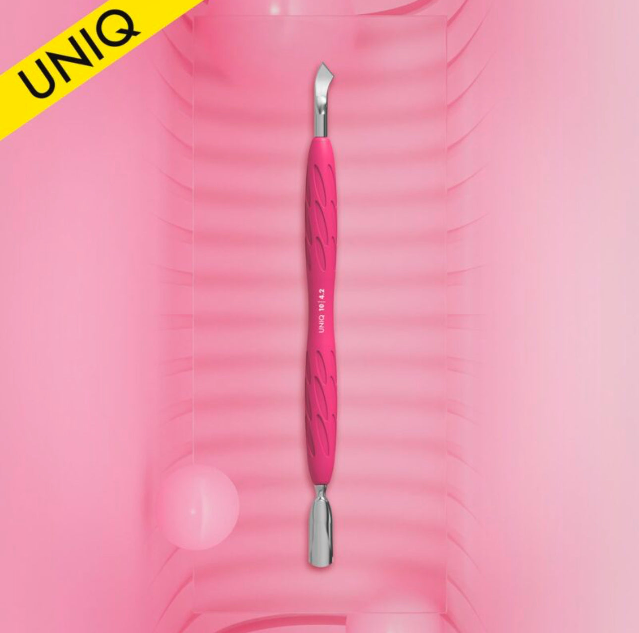 Manicure pusher with silicone handle “Gummy” UNIQ 10 TYPE 4.2 (narrow rounded pusher + bent blade)