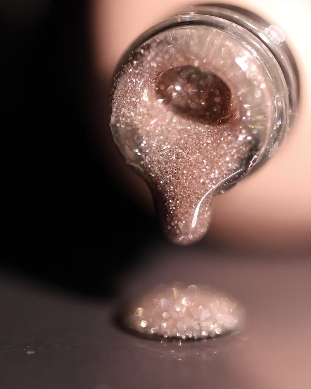 Load video: Reflective Gel Polish - Brown Derby