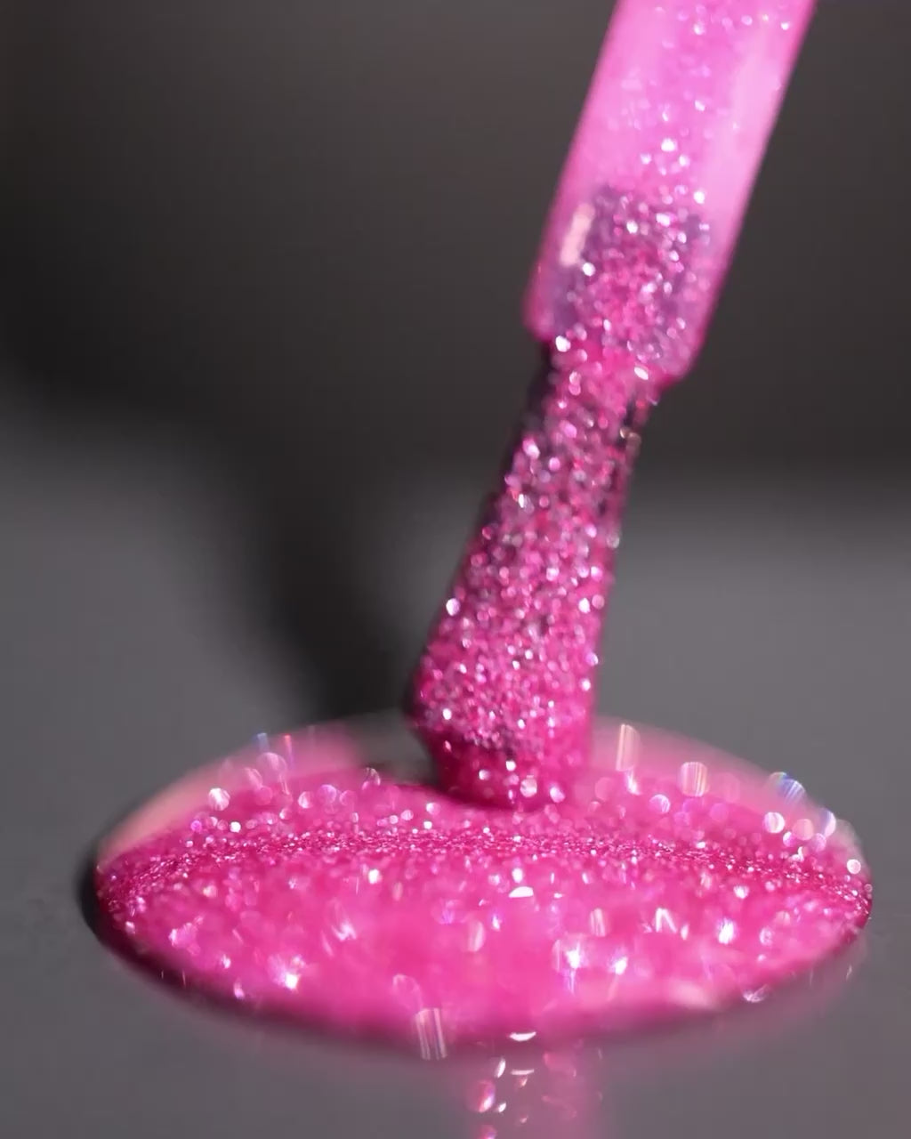 Load video: Reflective Gel Polish - American Beauty