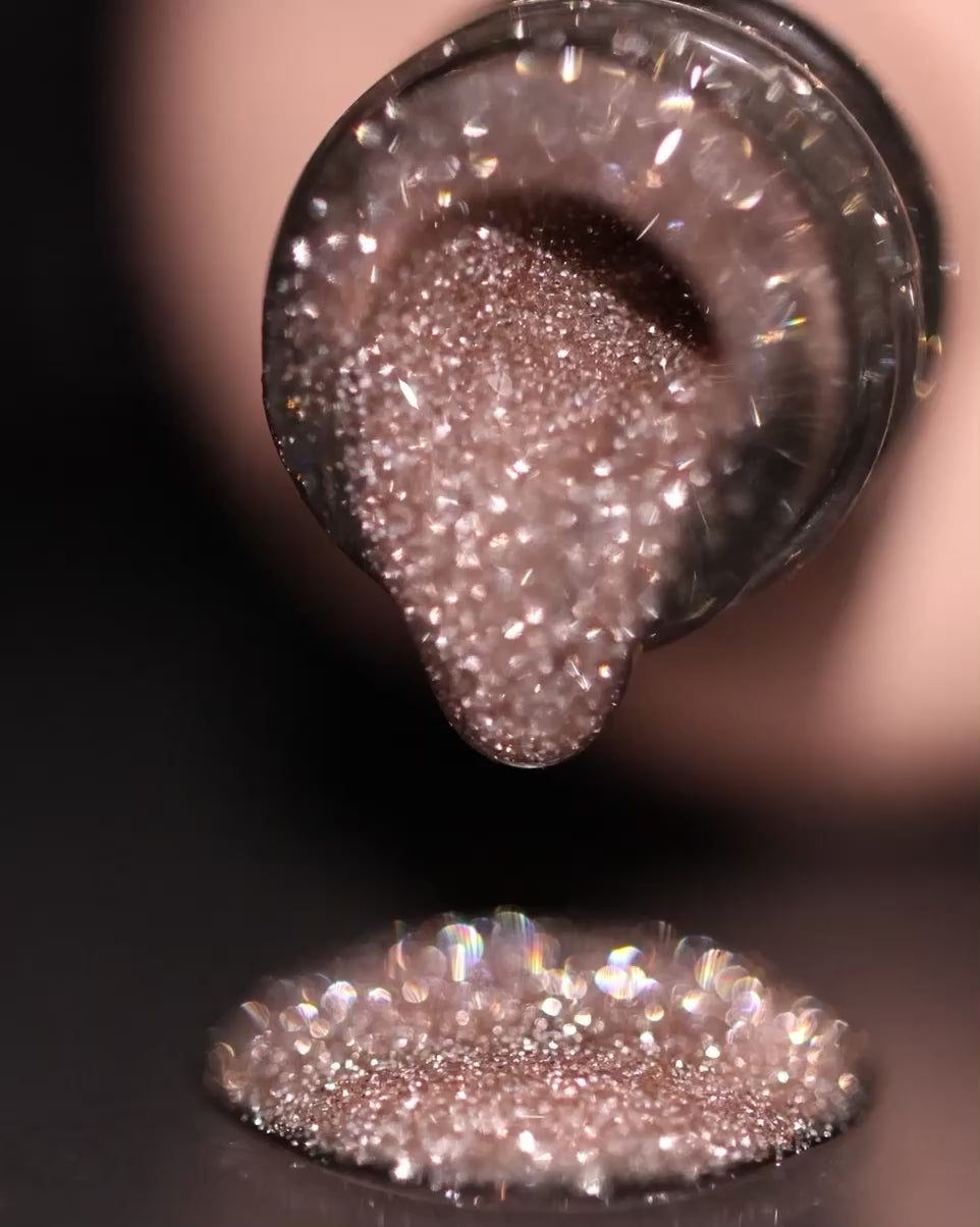 Load video: Reflective Gel Polish - Brown Derby