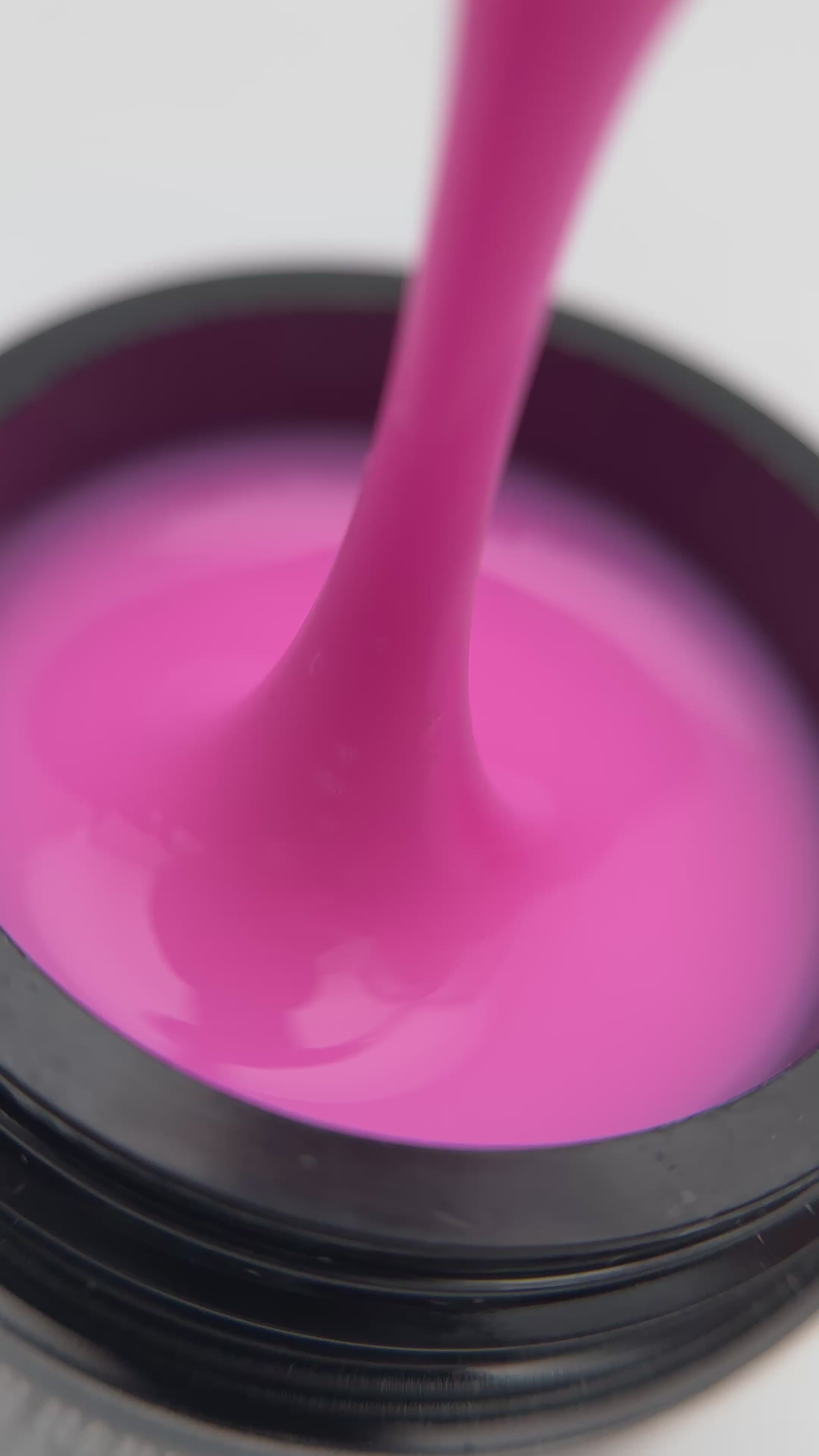 Load video: Smart Liquid Hard Gel - Pink Dream 30 ml