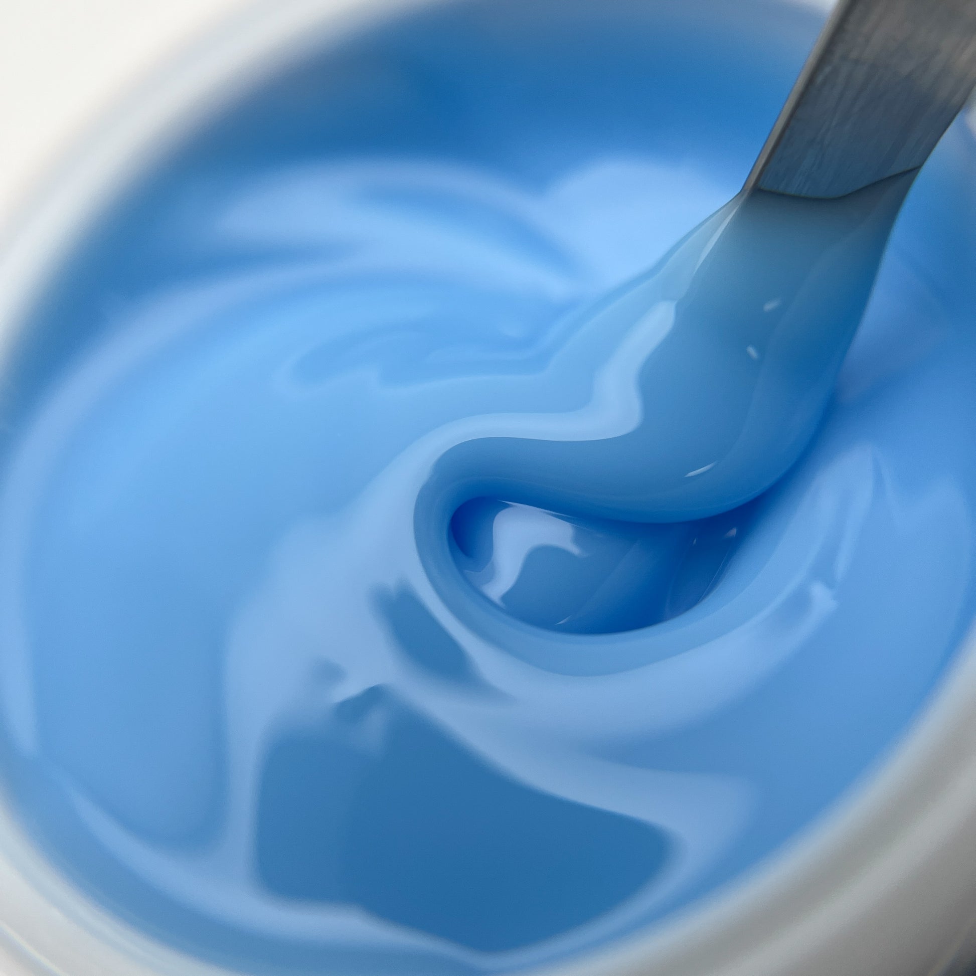 Medium-viscosity Ocean hard gel for nail strengthening
